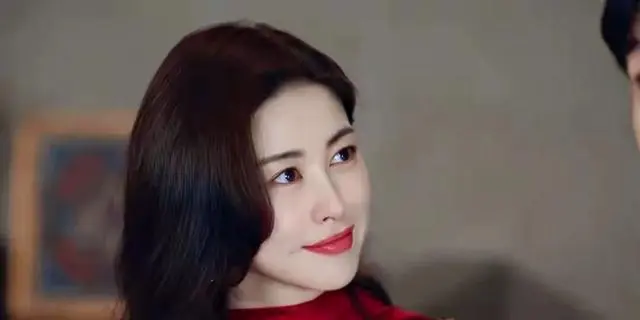 《蜜语纪》鲁贞贞角色引发选角争议，业内曝两周定妆实情 _ 现场图