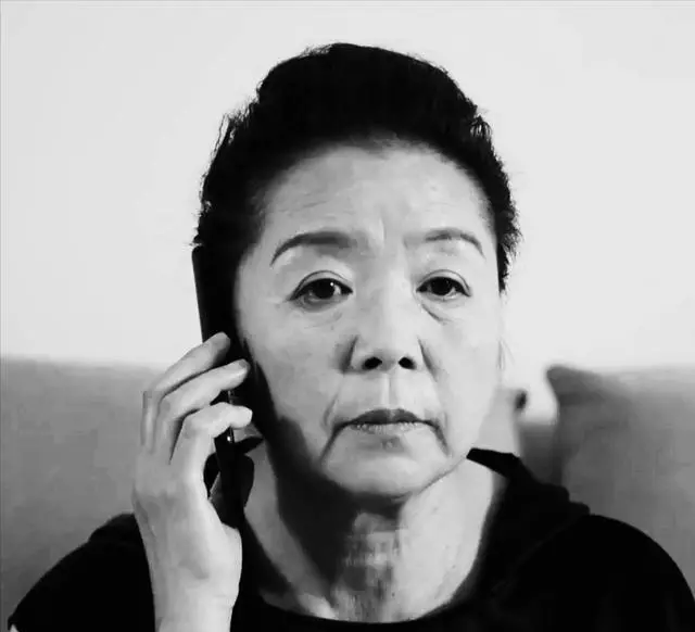 《陈翔六点半》吴妈扮演者吴艳杰病逝，享年68岁 _ 现场图